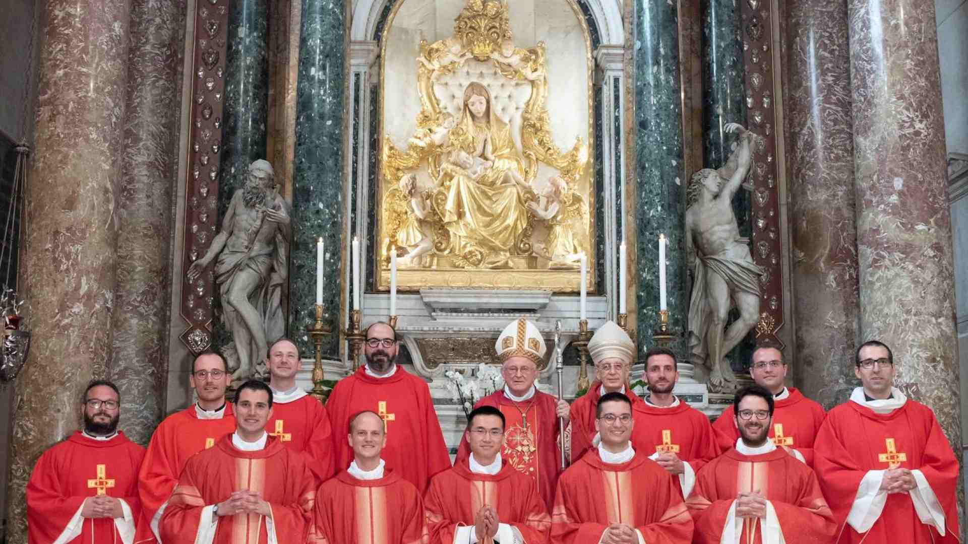 Il vescovo di Verona Giuseppe Zenti ha ordinato cinque nuovi preti