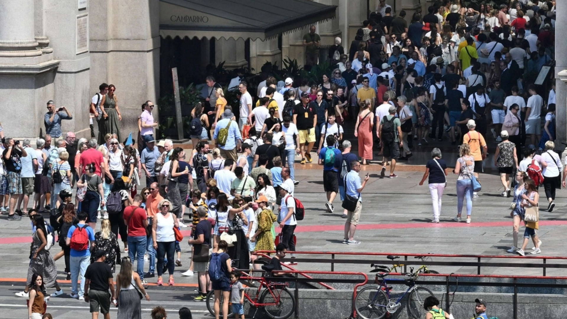 Covid: numeri in aumento, iniziata una nuova ondata estiva con cui convivere