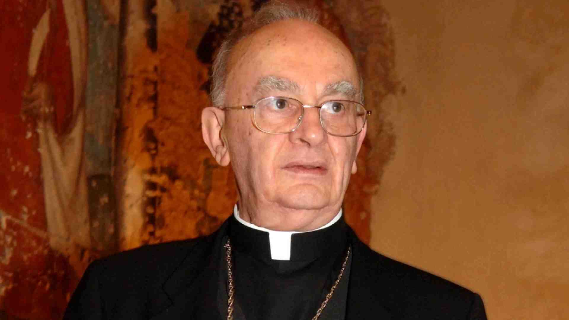 Addio a monsignor Caporello, vescovo emerito di Mantova