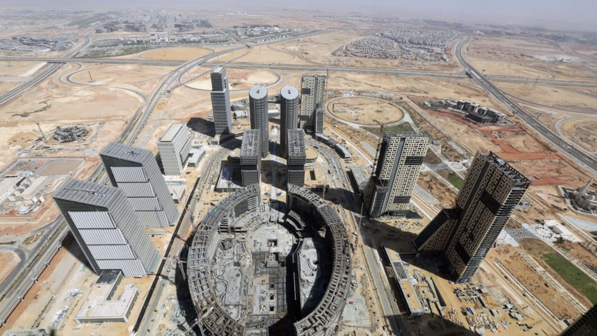 Addio al Cairo, il faraone Al-Sisi sta costruendo una nuova capitale