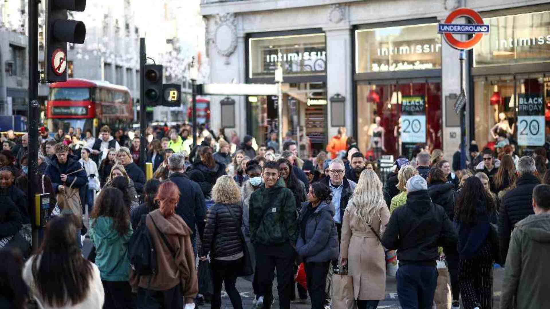 I cristiani diventano minoranza in Inghilterra e Galles