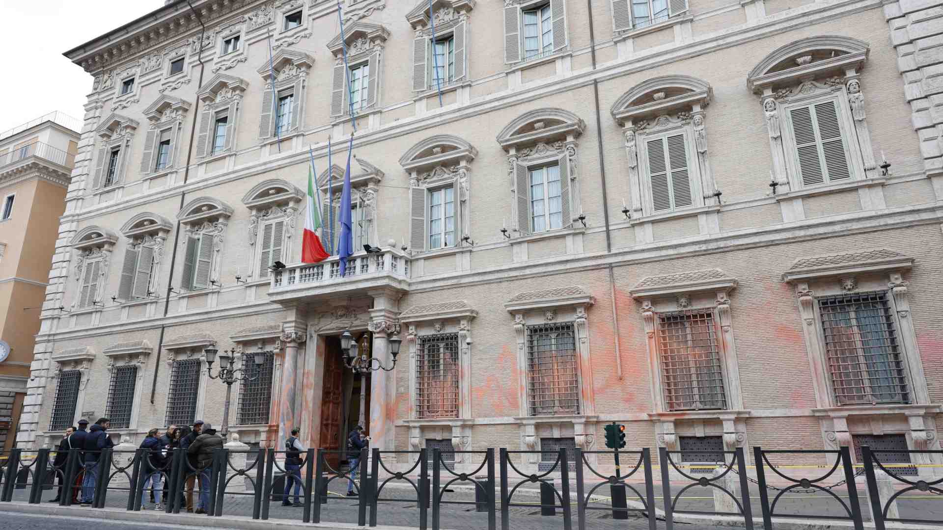 Il problema degli ecoattivisti non sono le azioni eclatanti, ma le richieste