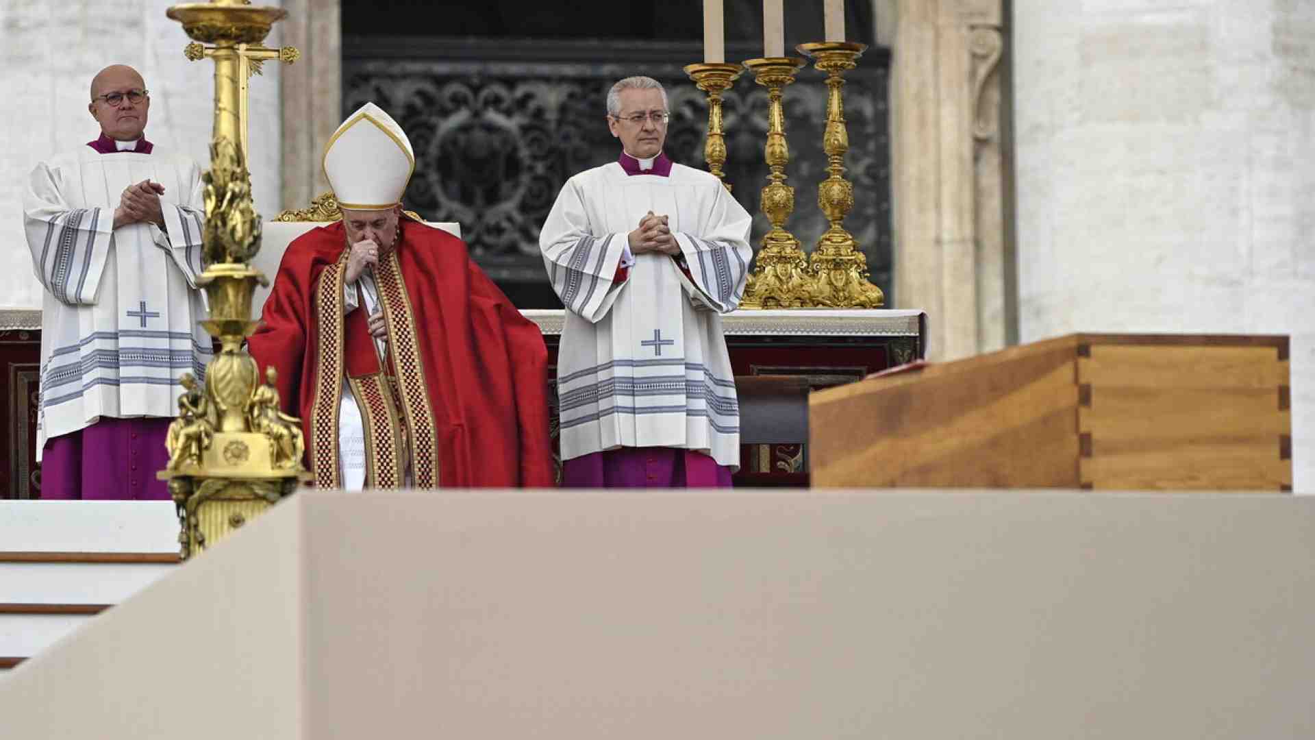 Benedetto, Francesco e la crisi della fede. Che ne sarà della Chiesa