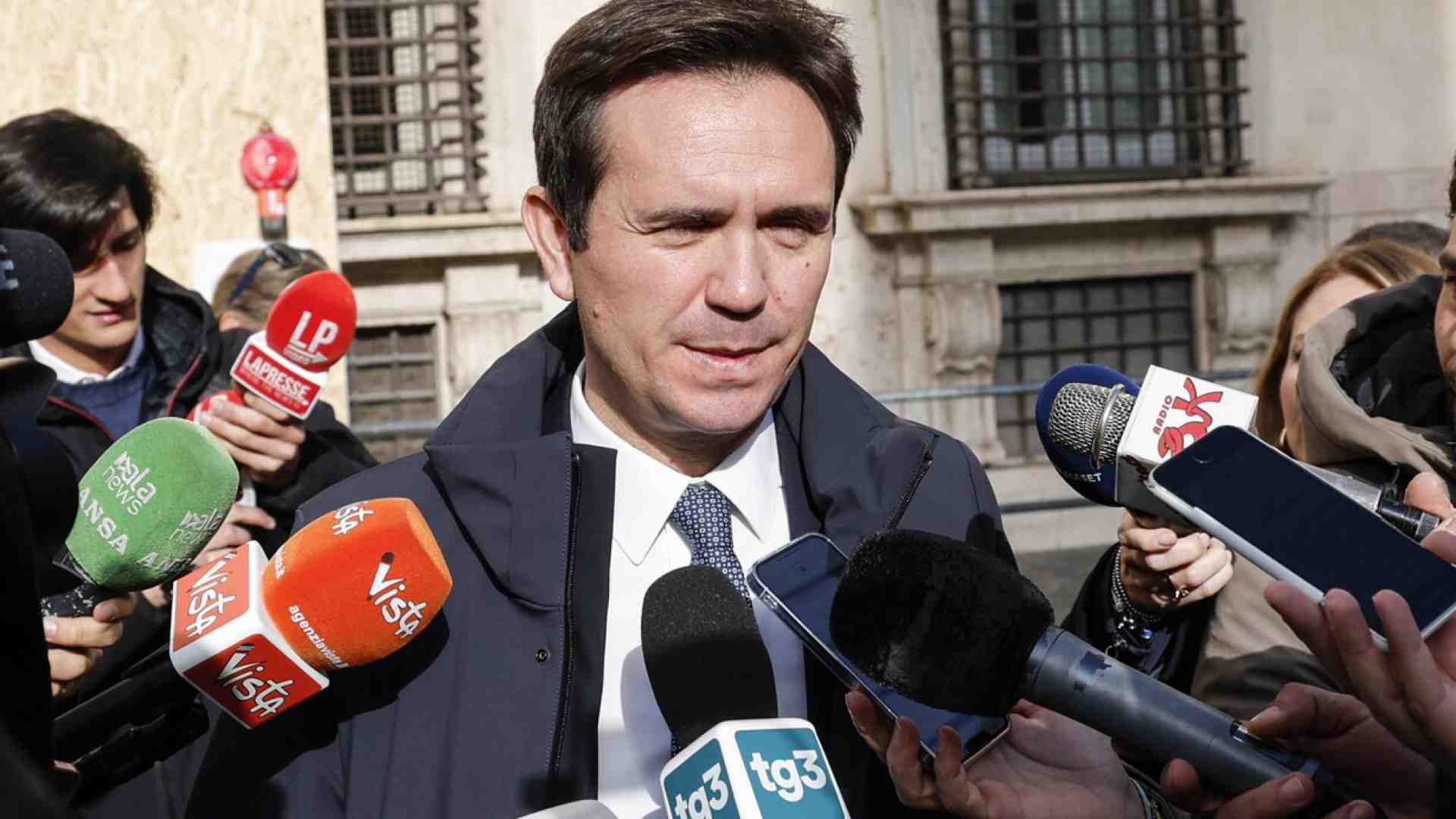 L'intifada di Forza Italia contro Meloni: "Sul caro carburanti dal cdm misure populiste"