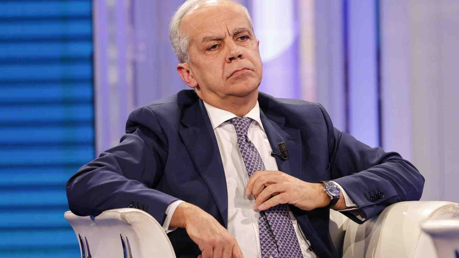 Piantedosi: "Nessuno ha mai voluto limitare le intercettazioni nei reati di mafia"
