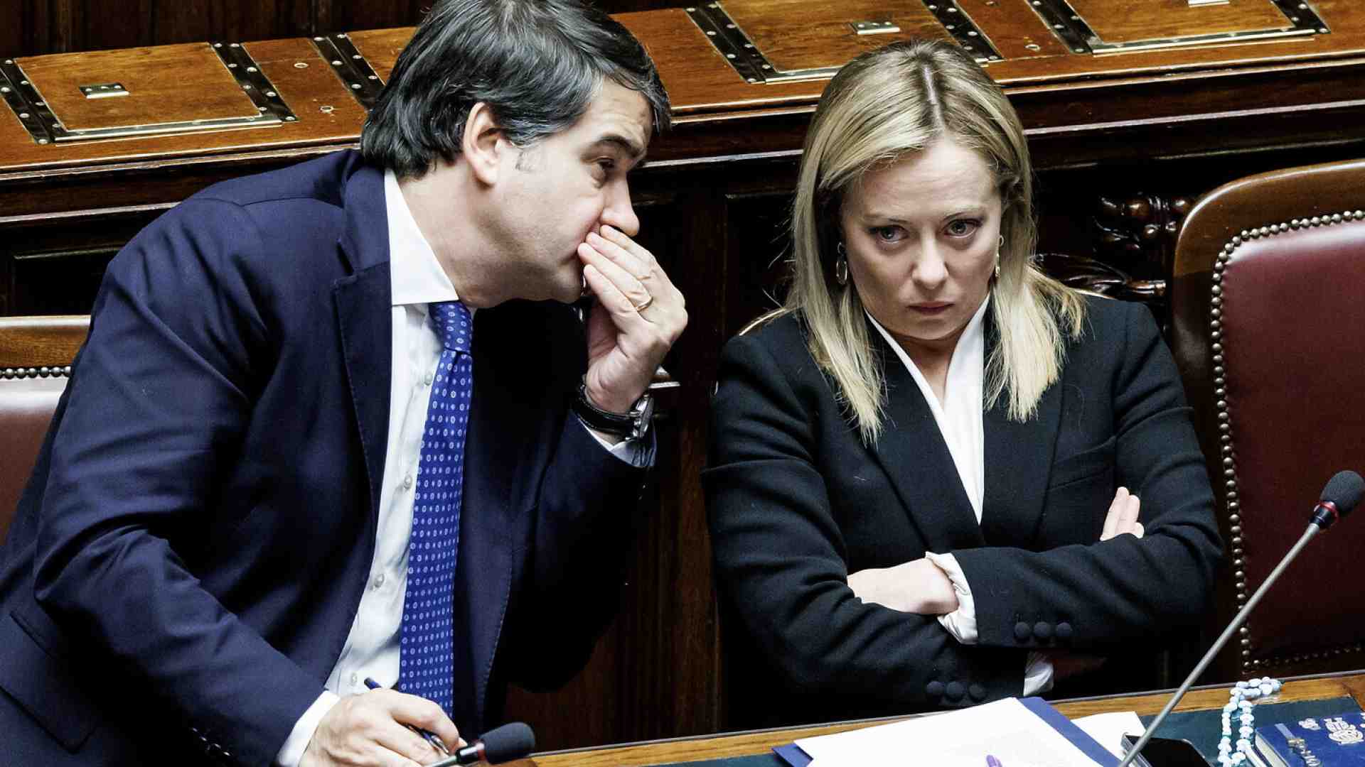 La retromarcia di Meloni sui balneari ha due ragioni: Pnrr in bilico e Corte di giustizia europea