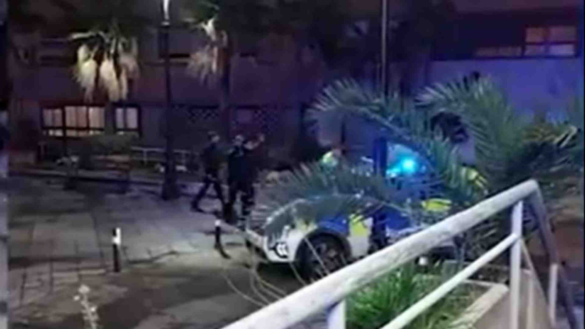 Attacca due chiese con una katana. Ucciso sagrestano, ferito il parroco