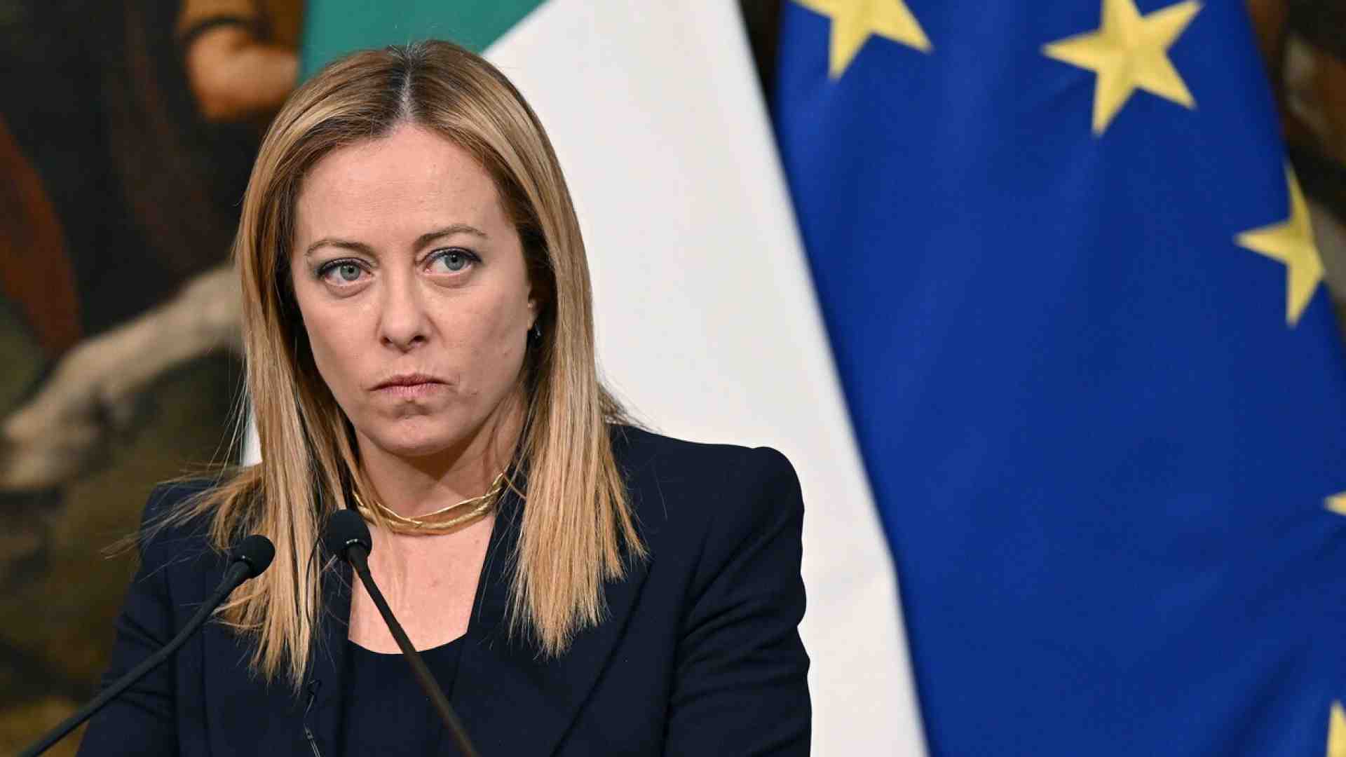 La strana agenda di Meloni tra Libia, Ucraina, Berlino e le faide di Fratelli d'Italia
