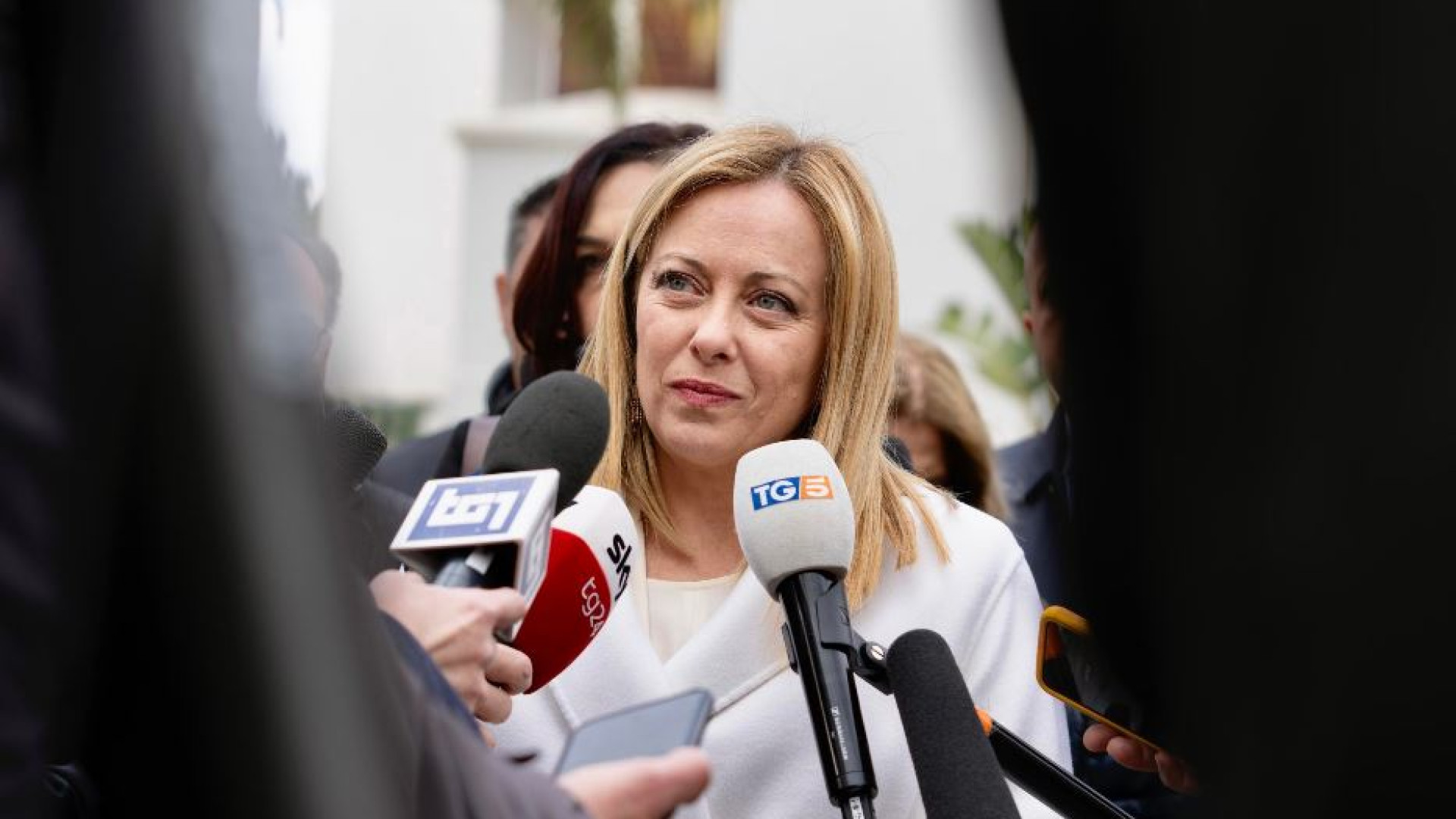 Meloni in Libia, tra migranti da bloccare e gas da importare