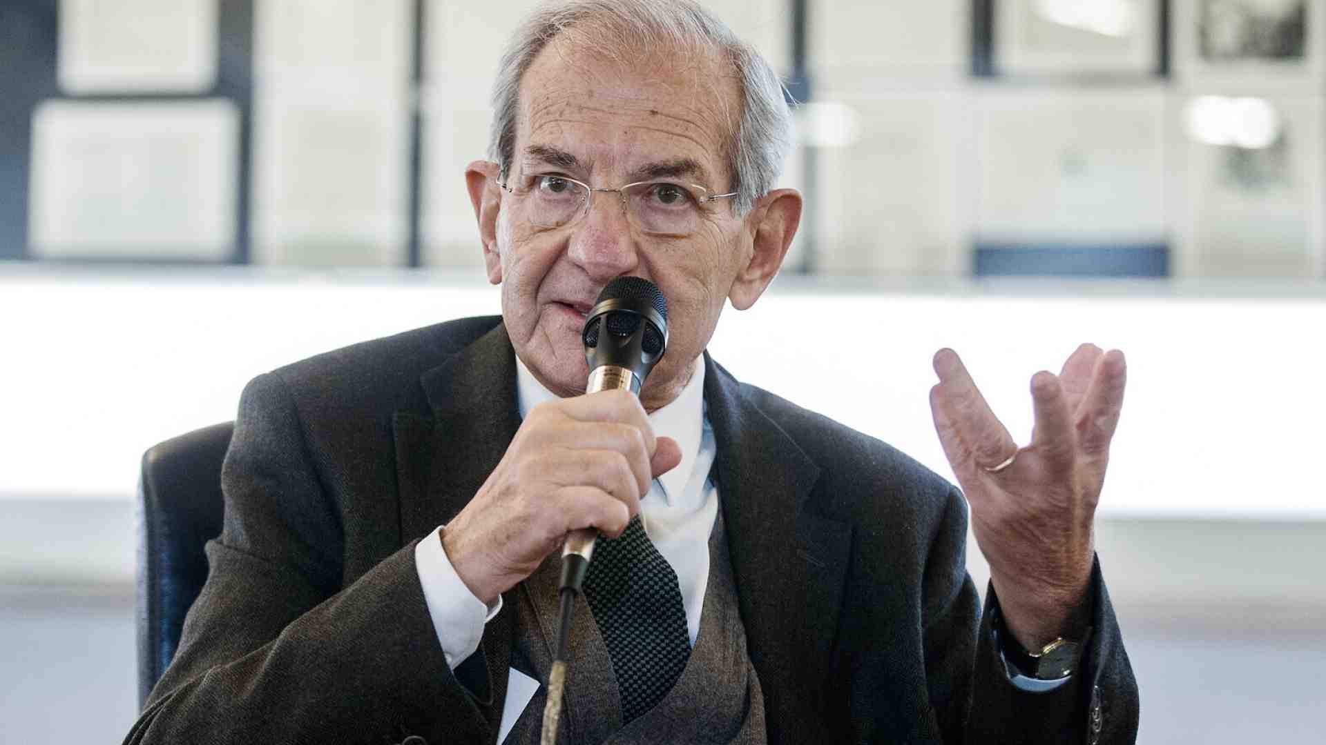 Cospito, le intercettazioni, la privacy e Meloni. Parla Violante