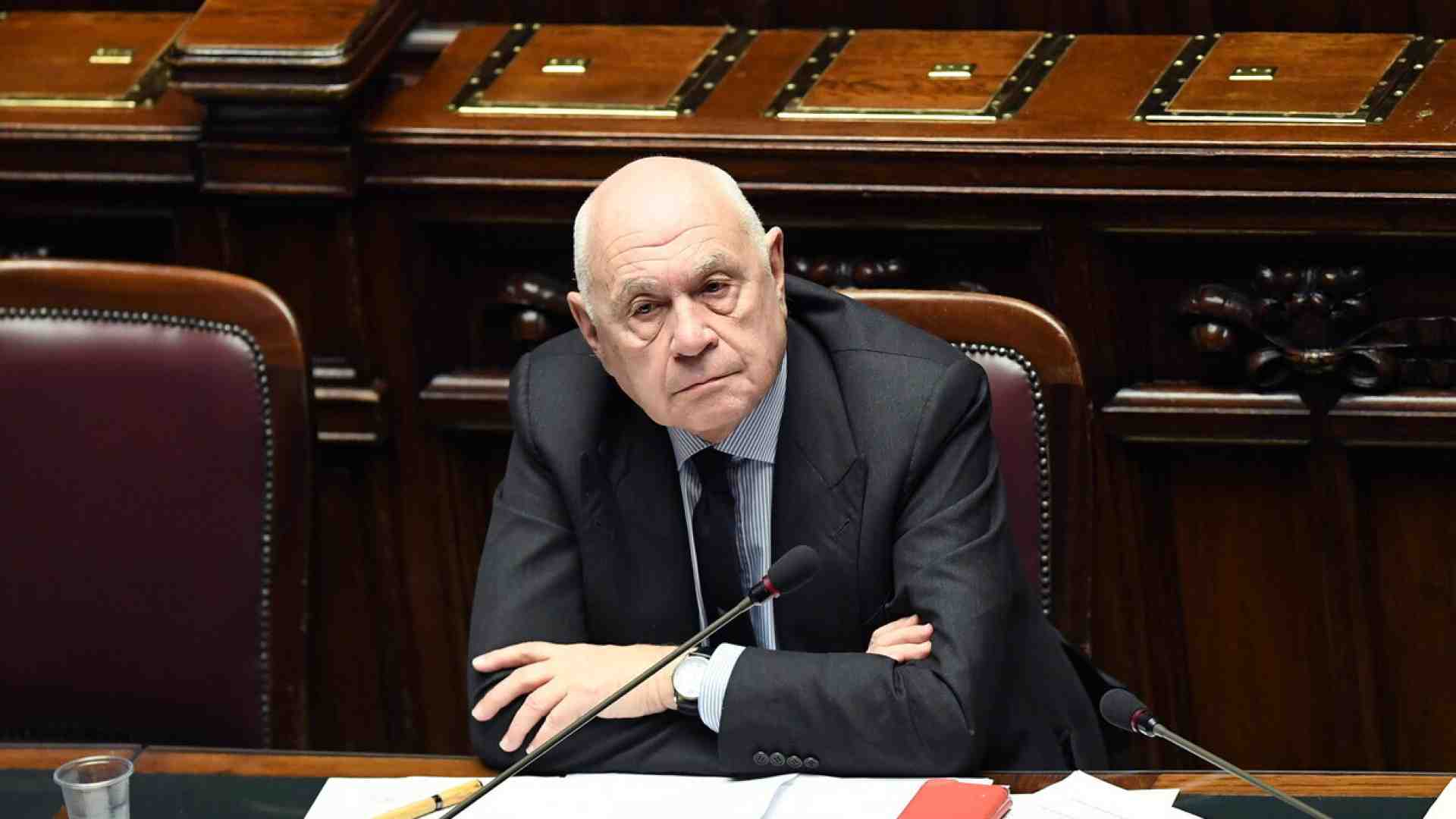 “Nordio scelga cosa fare: il politico o il burocrate”, ci dice Enrico Costa (Azione)