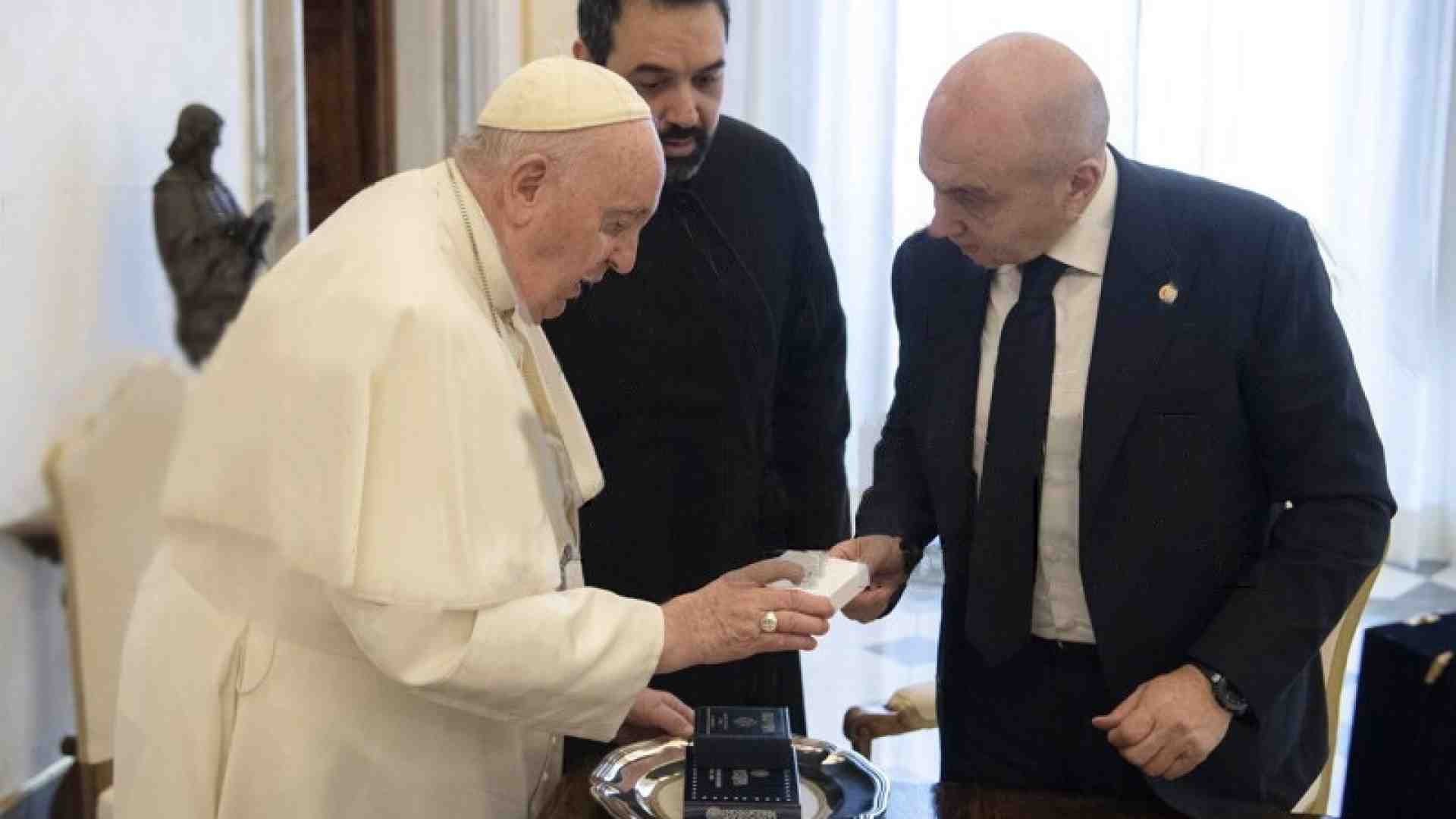 Le mani di Assad sugli aiuti umanitari