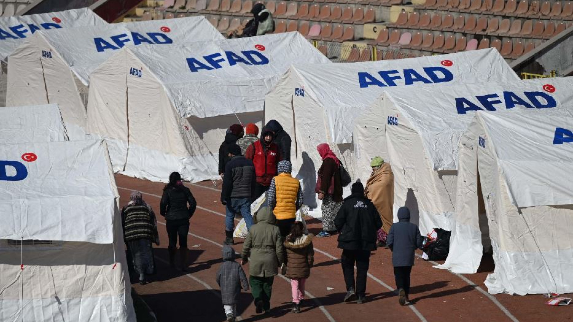 Senza mezzi e coordinamento, la missione (impossibile) dei soccorsi