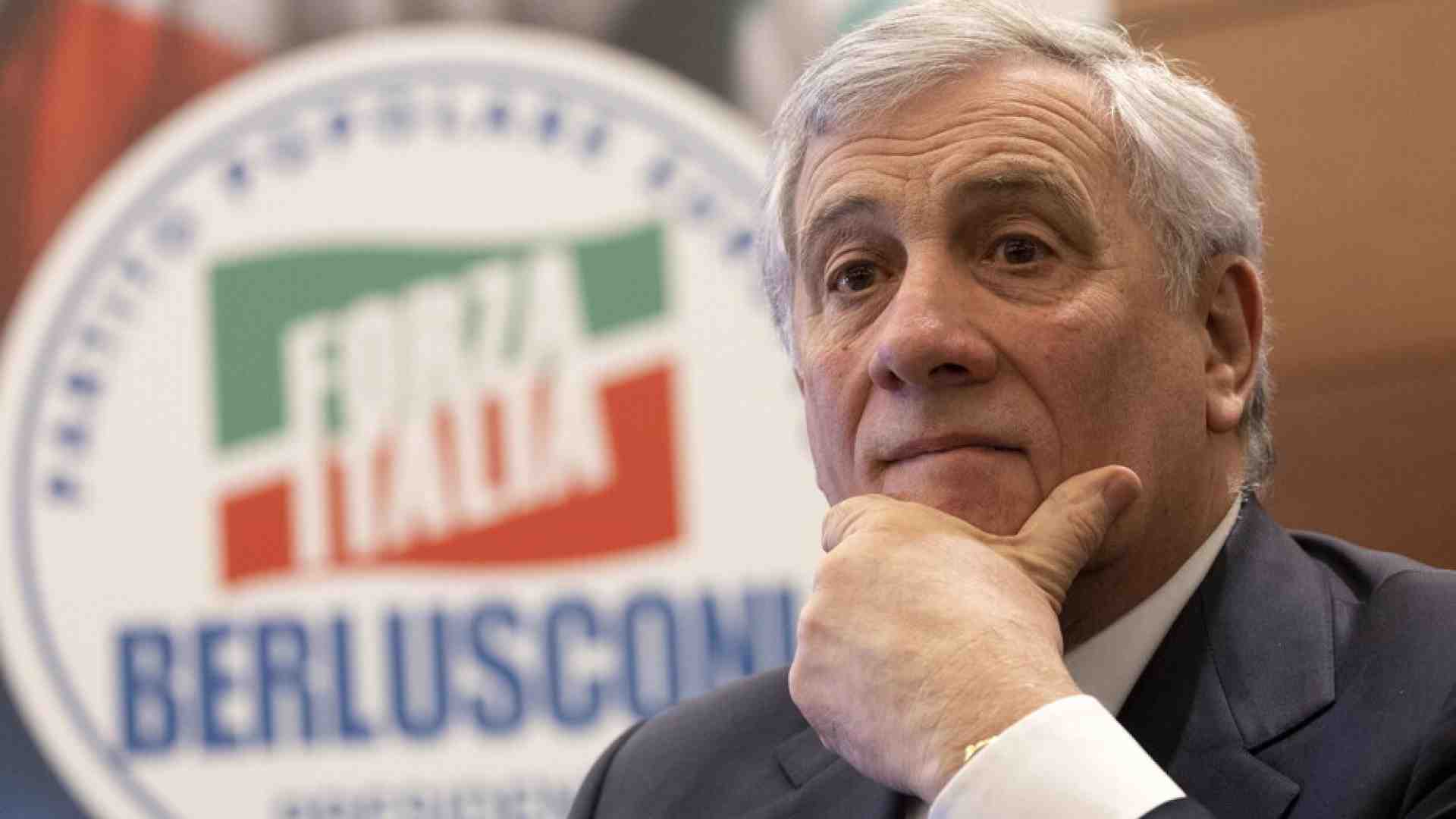 L'Italia invierà a Kyiv un nuovo sistema di difesa aereo. Ma Tajani: "No a nuovi decreti"