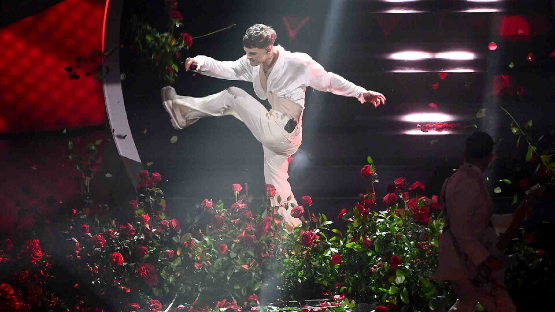 Le procure fiori di testa che indagano Blanco per i calci alle rose