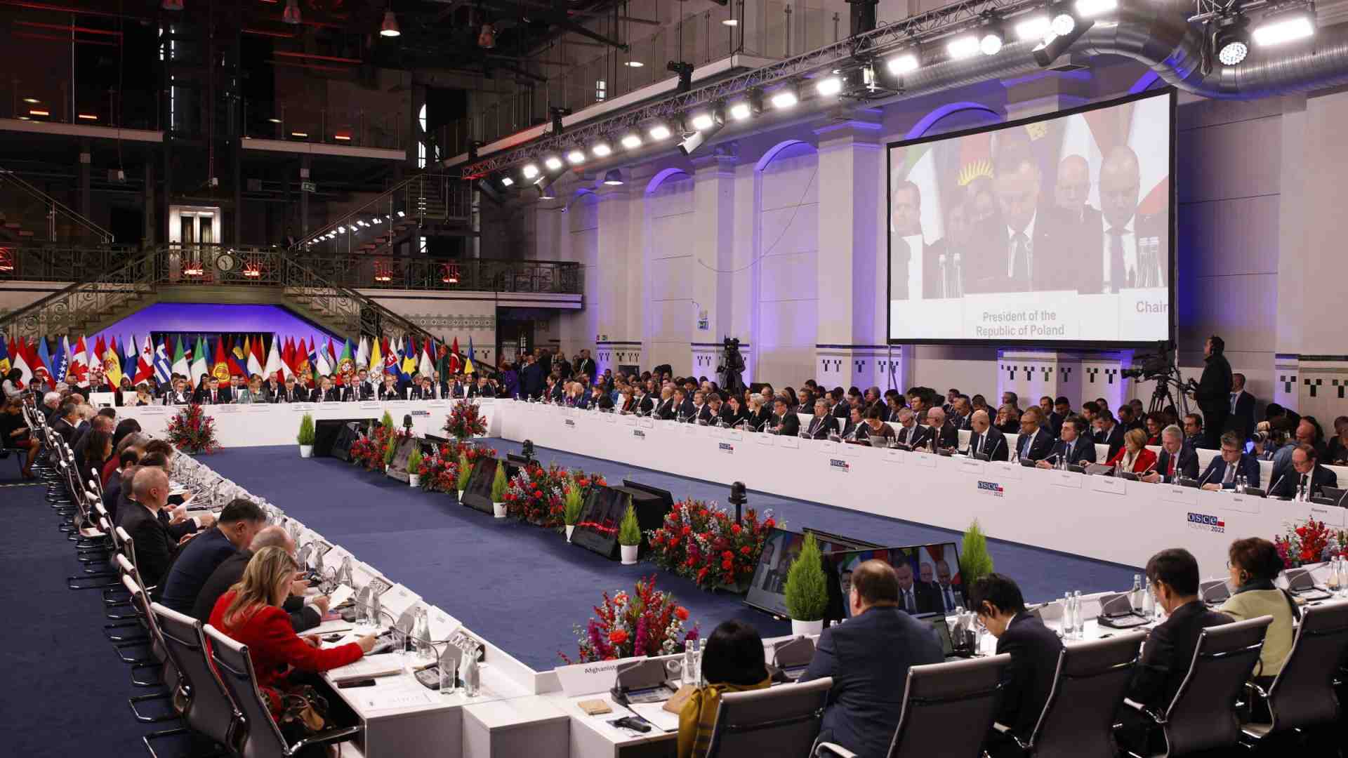 Cosa ci fanno a Vienna diciotto russi sanzionati dall’Ue