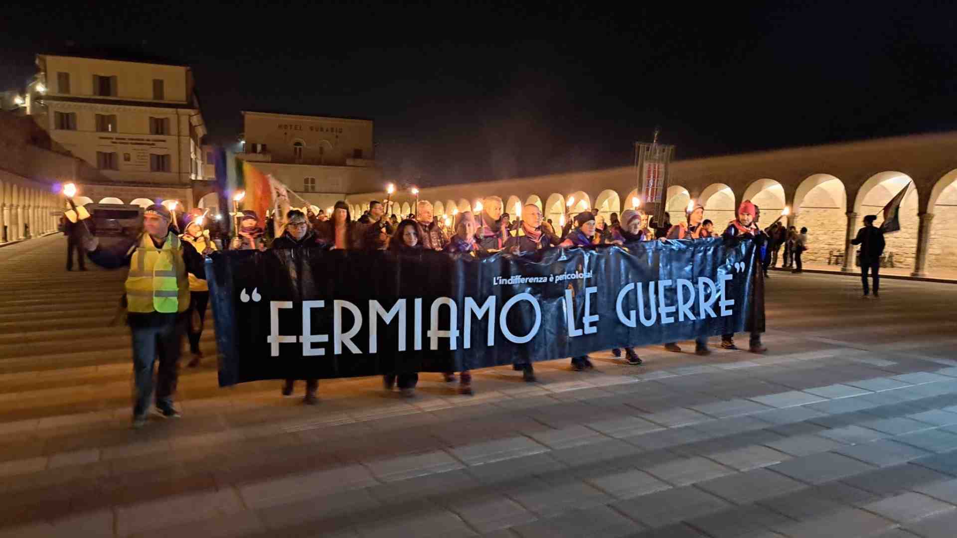 La Marcia della Pace nel buio della notte, in cerca della luce