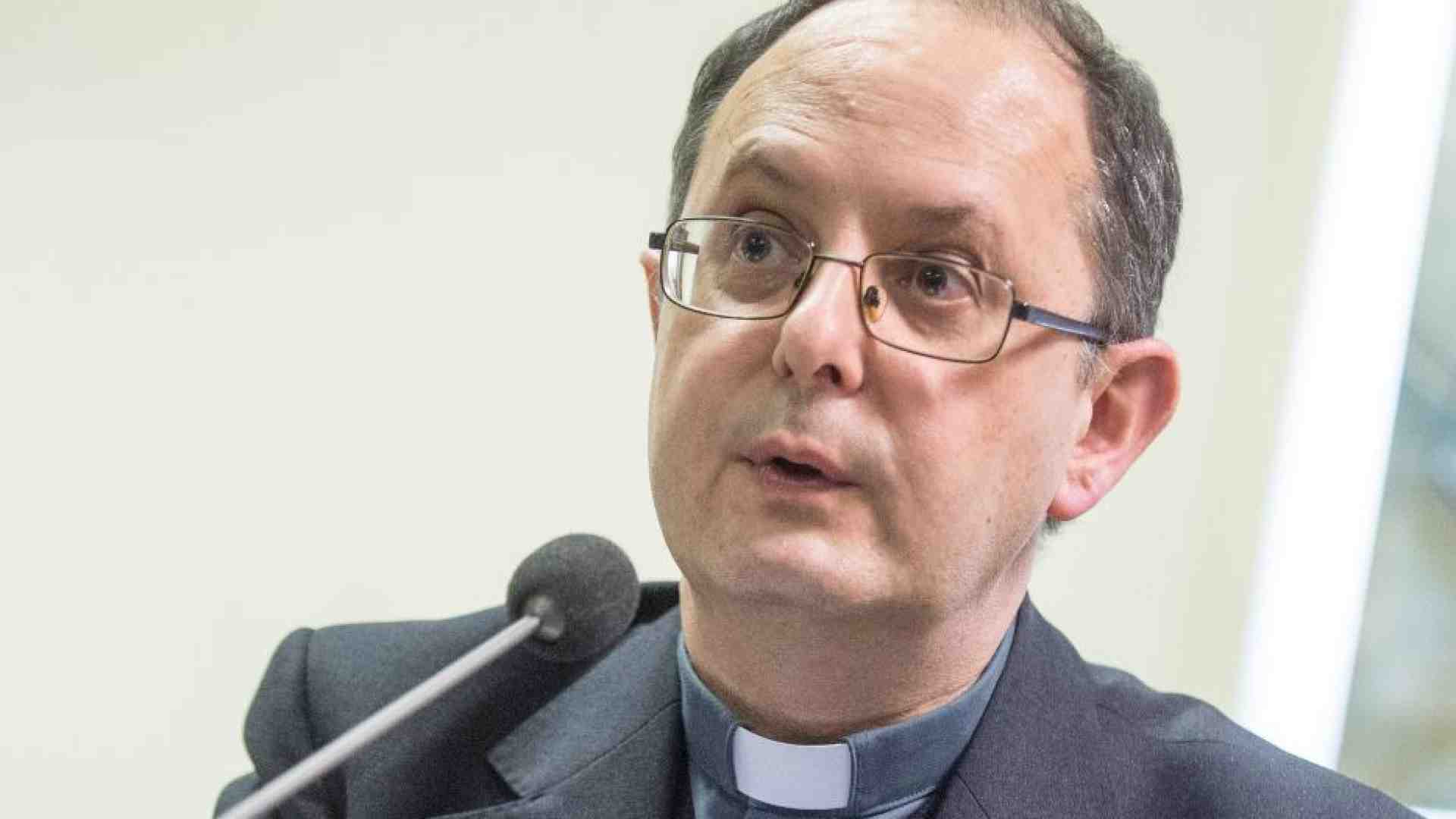 Maffeis: la guerra non è ineluttabile, le nazioni devono perseguire la pace