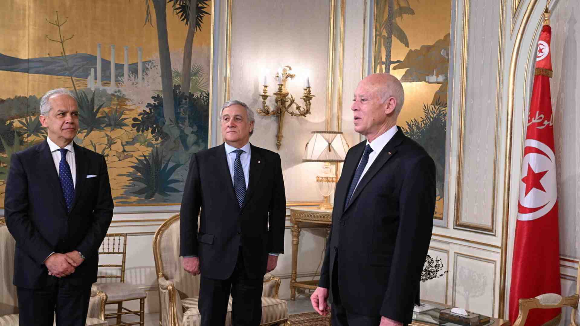 In Tunisia, Saied ricopia l’ultradestra europea e parla di sostituzione etnica dei migranti