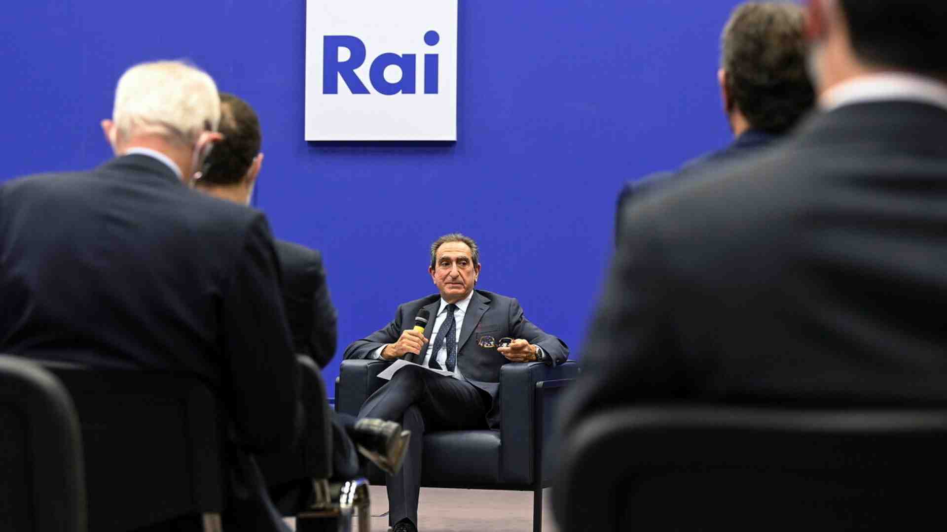 Fuortes, ricevuto da Meloni, ottiene ancora tempo. L'uscita Rai è rimandata (forse al 2024)