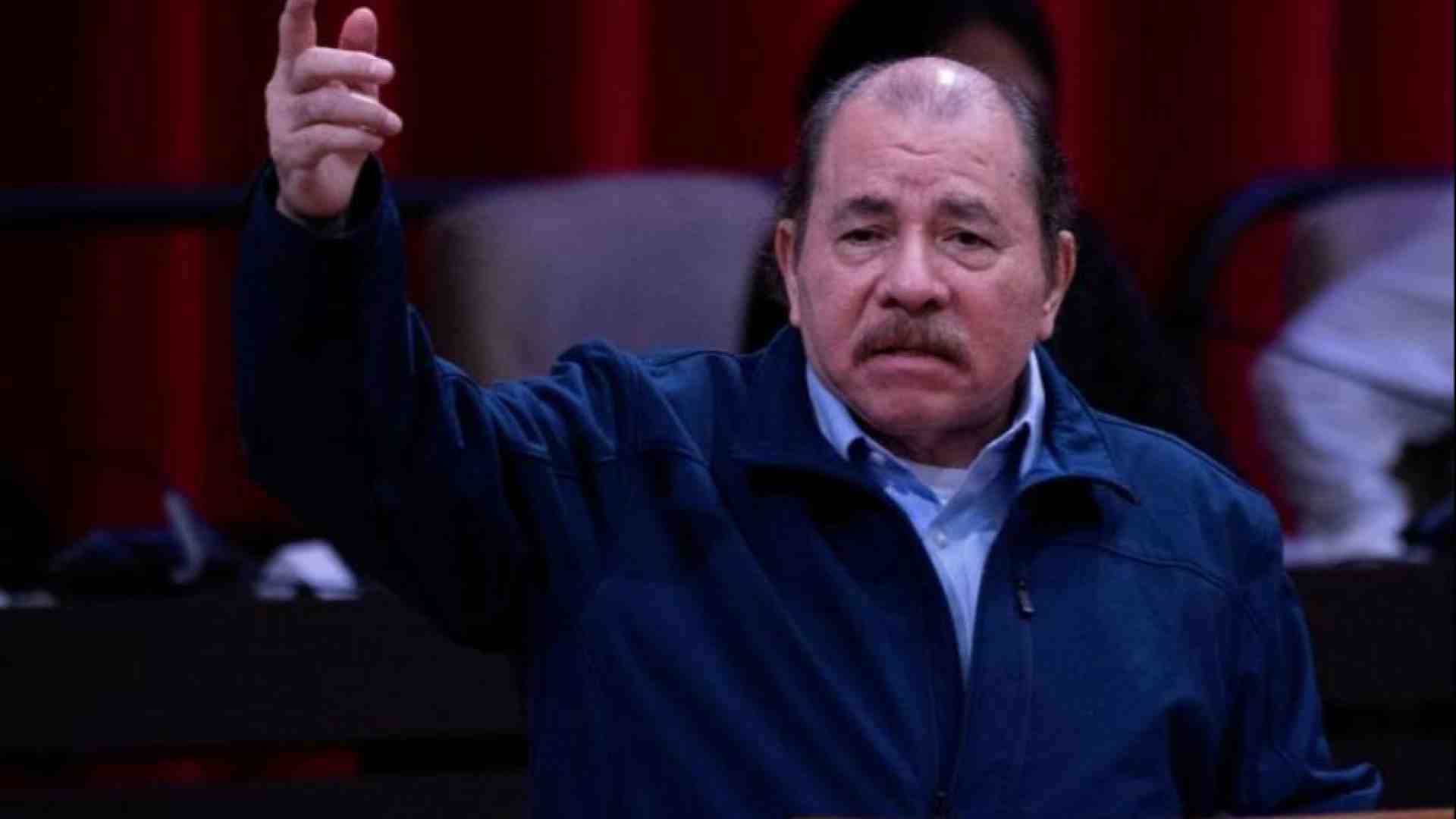 Ortega sospende i rapporti col Vaticano