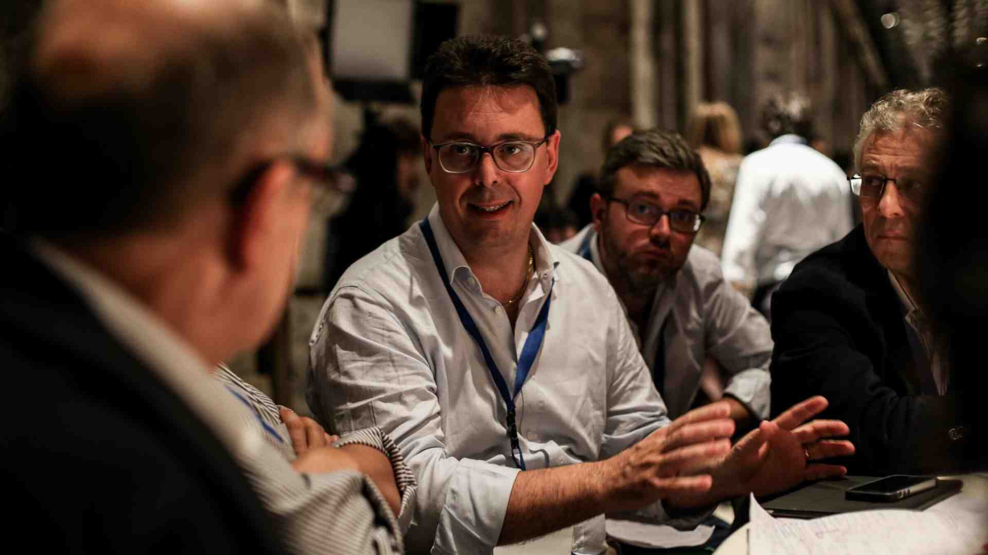 "Se Meloni vuole aiuto dall'Ue sui migranti, ratifichi il Mes". Parla l’eurodeputato Nicola Danti (Iv)