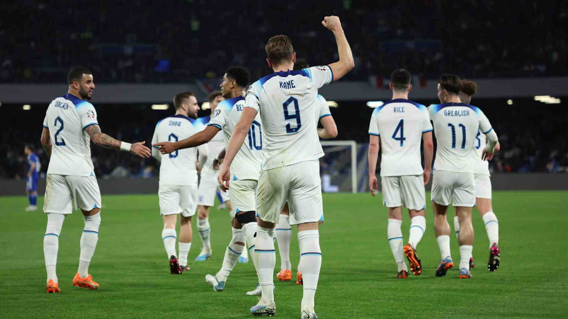 Gli inglesi vinceranno anche Champions ed Europa League