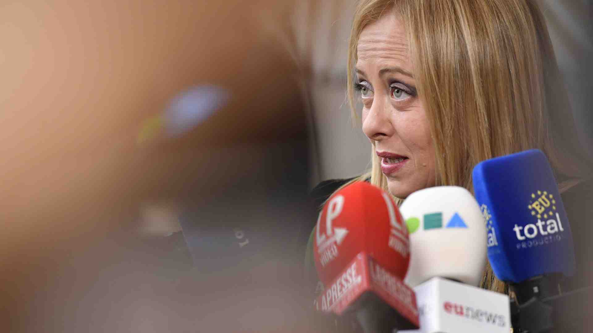 Anche per il governo Meloni è arrivata la stagione del caos