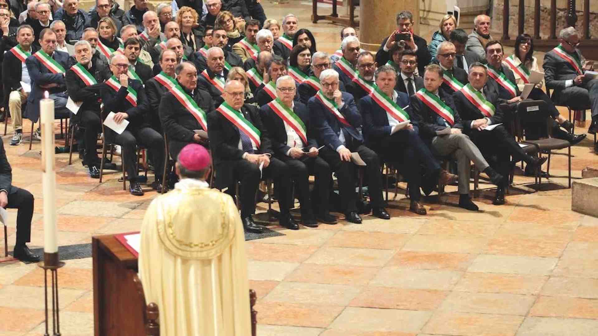 «Verona, gioca di squadra!»