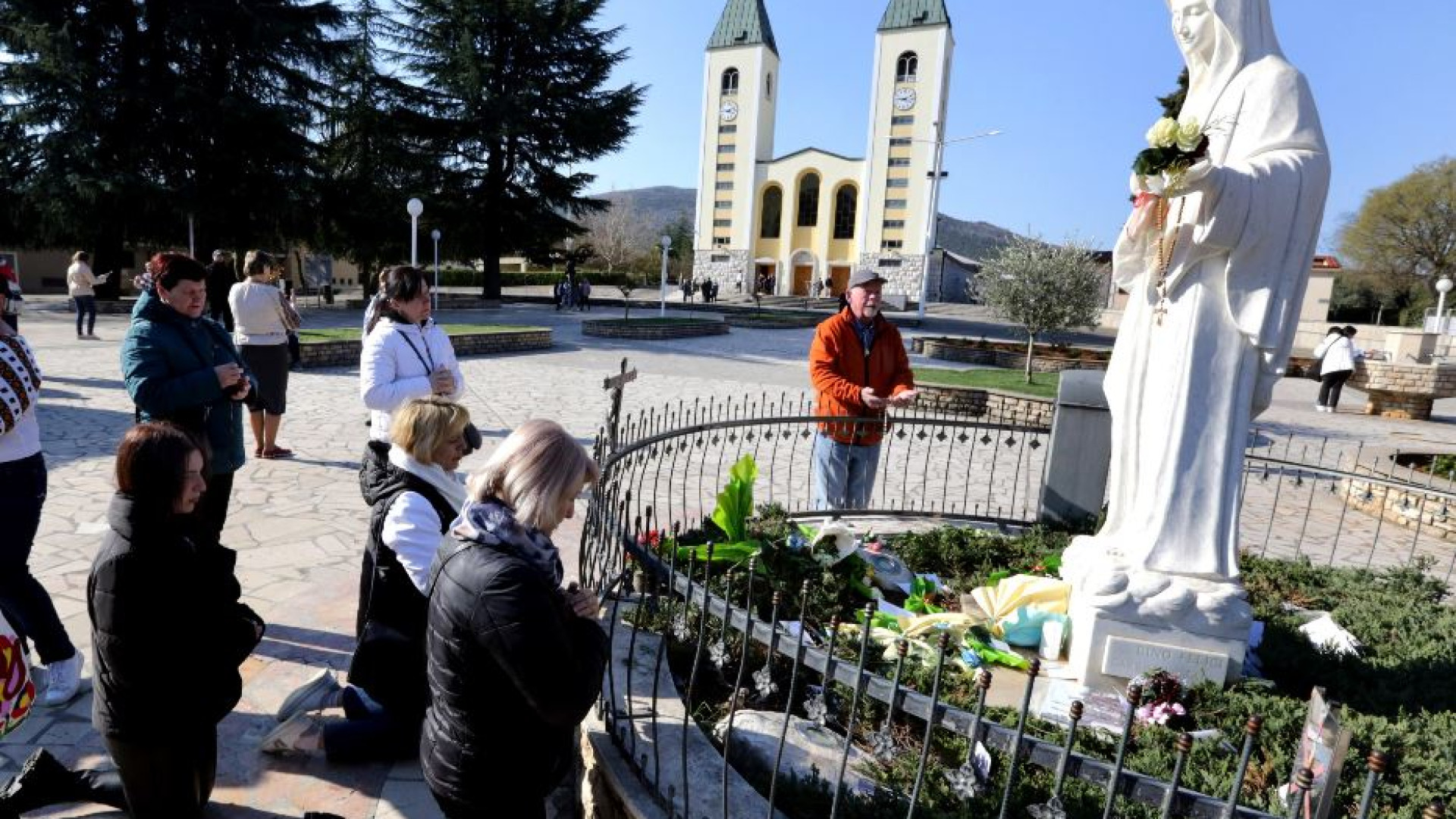 «Così Medjugorje chiede di essere operatori di pace»