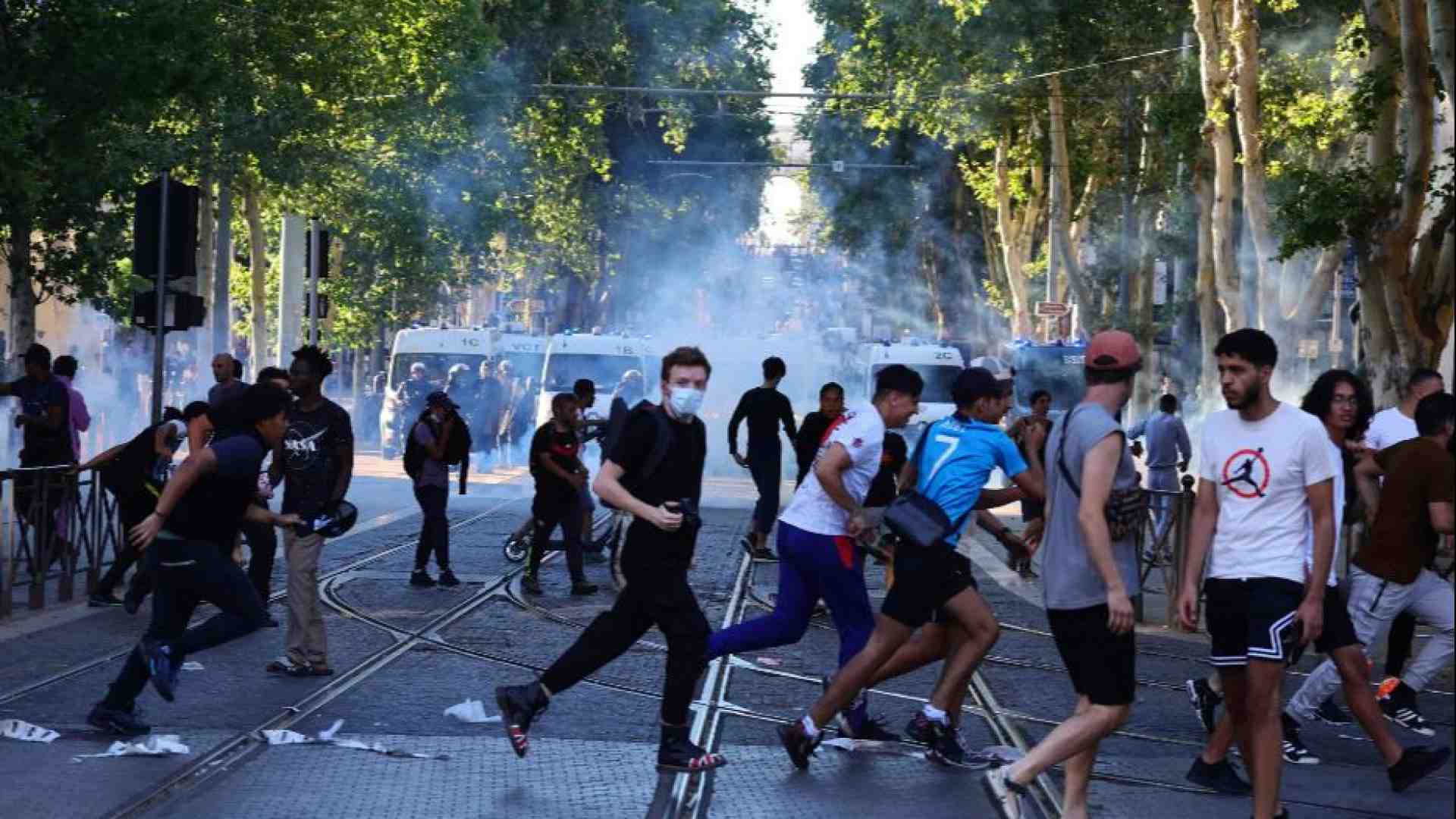 Le 1.500 banlieue francesi: cosa non ha funzionato (e cosa vuol dire)