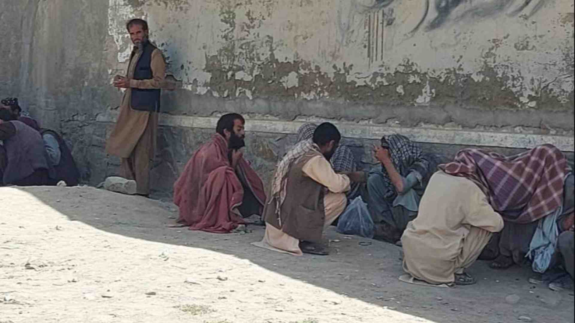 Quattro milioni di tossicomani: la ferita nascosta dai taleban