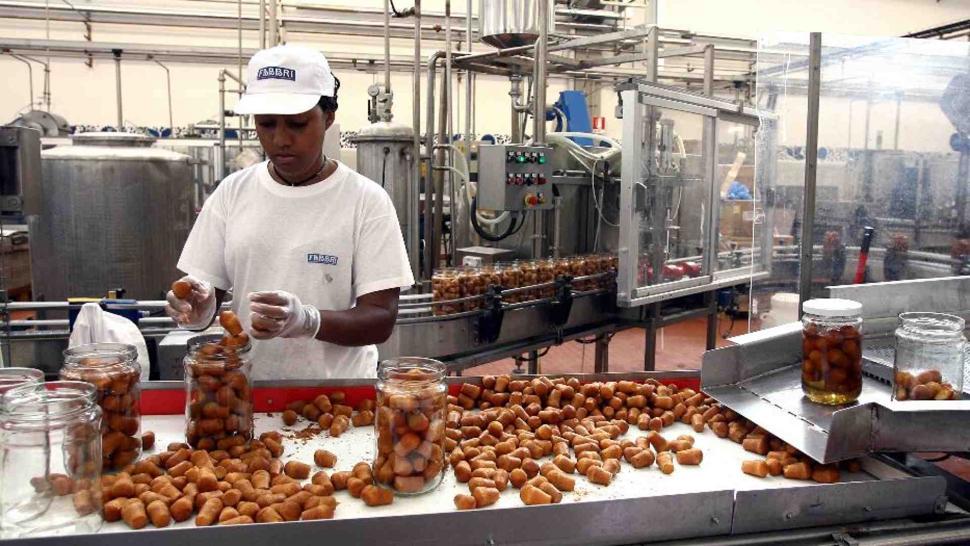 Anche tra gli stranieri i primi sintomi di denatalità