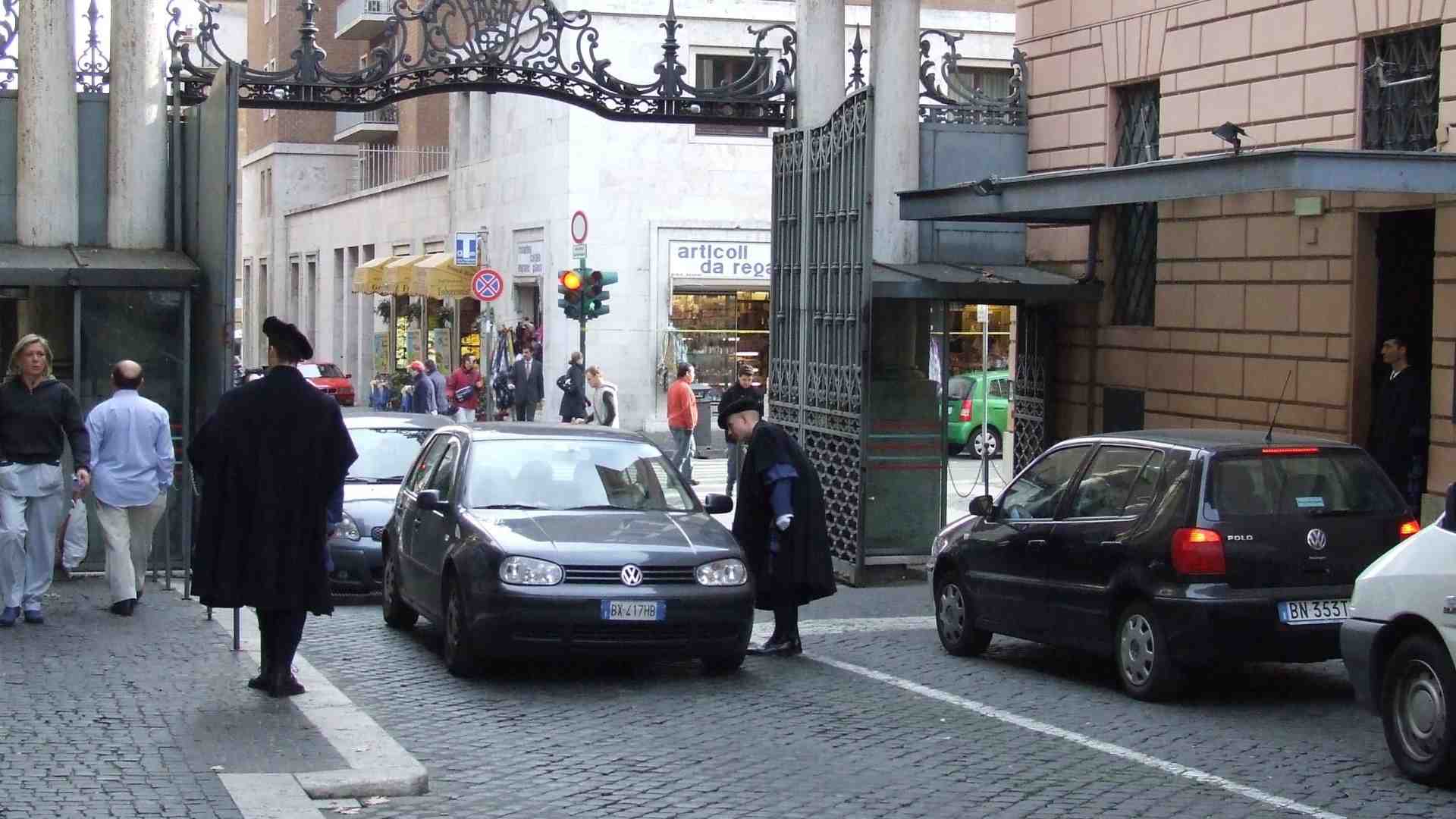 Il Vaticano inizia a pubblicare gli annunci di lavoro