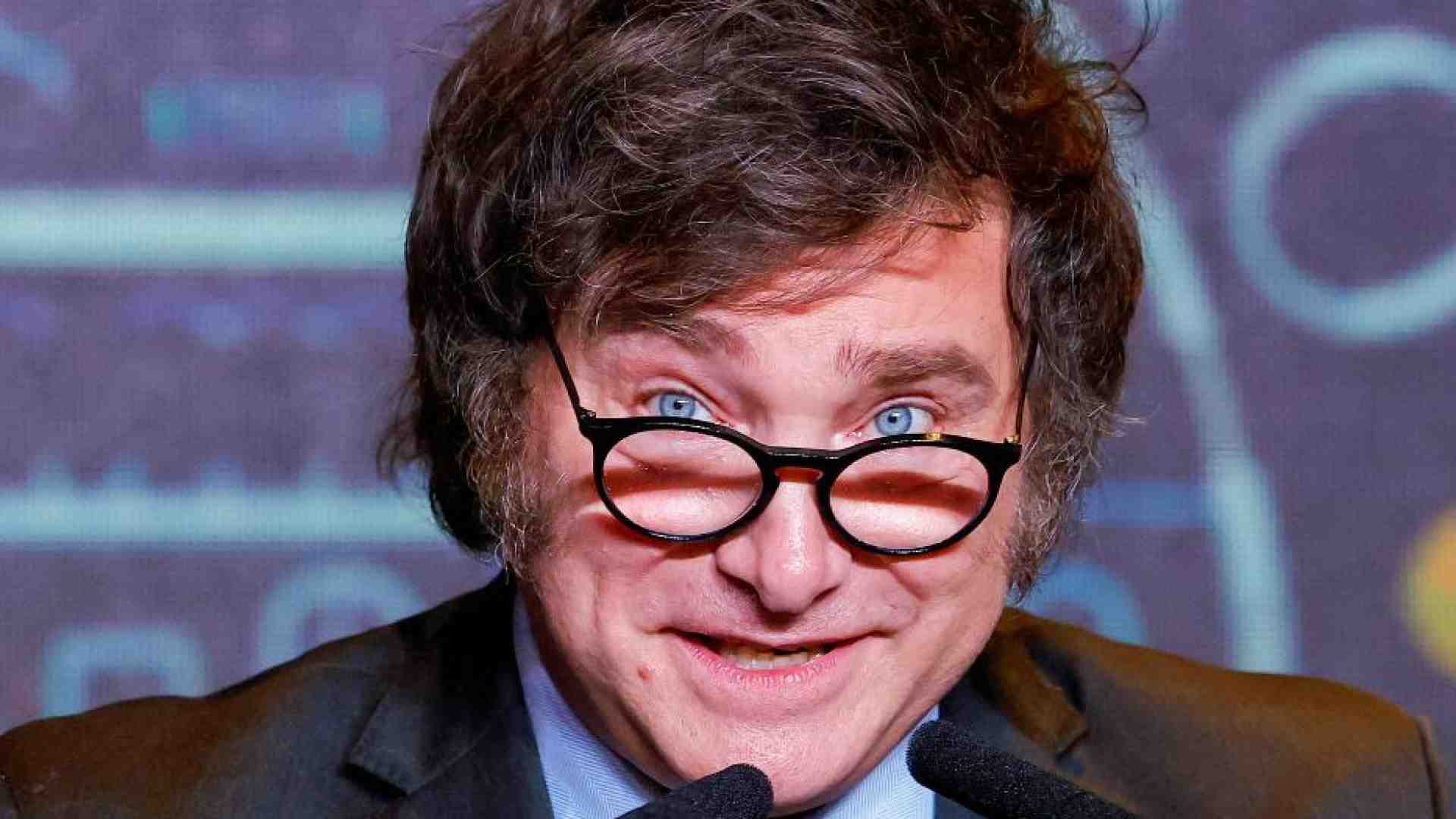 Le drastiche promesse dell'ultrà Milei all'Argentina