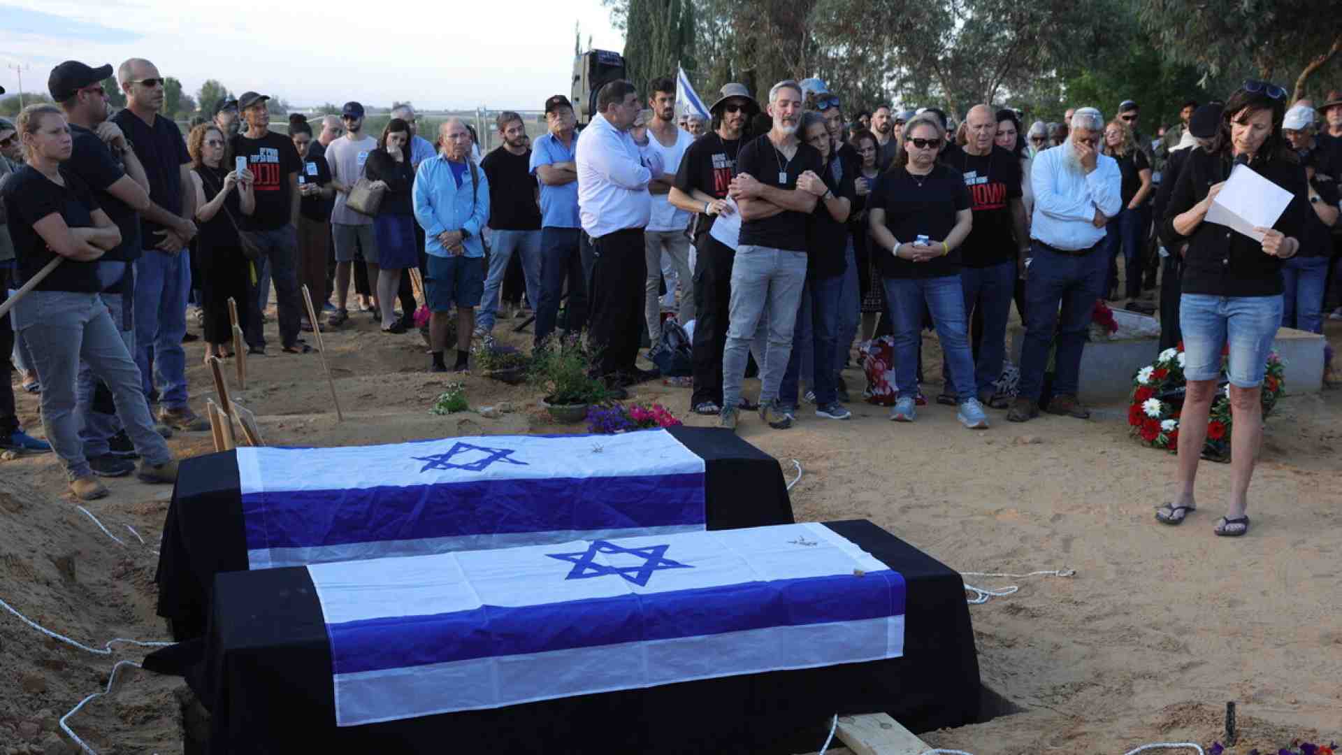 Più di mille firme per riconoscere nel 7 ottobre un femminicidio di massa