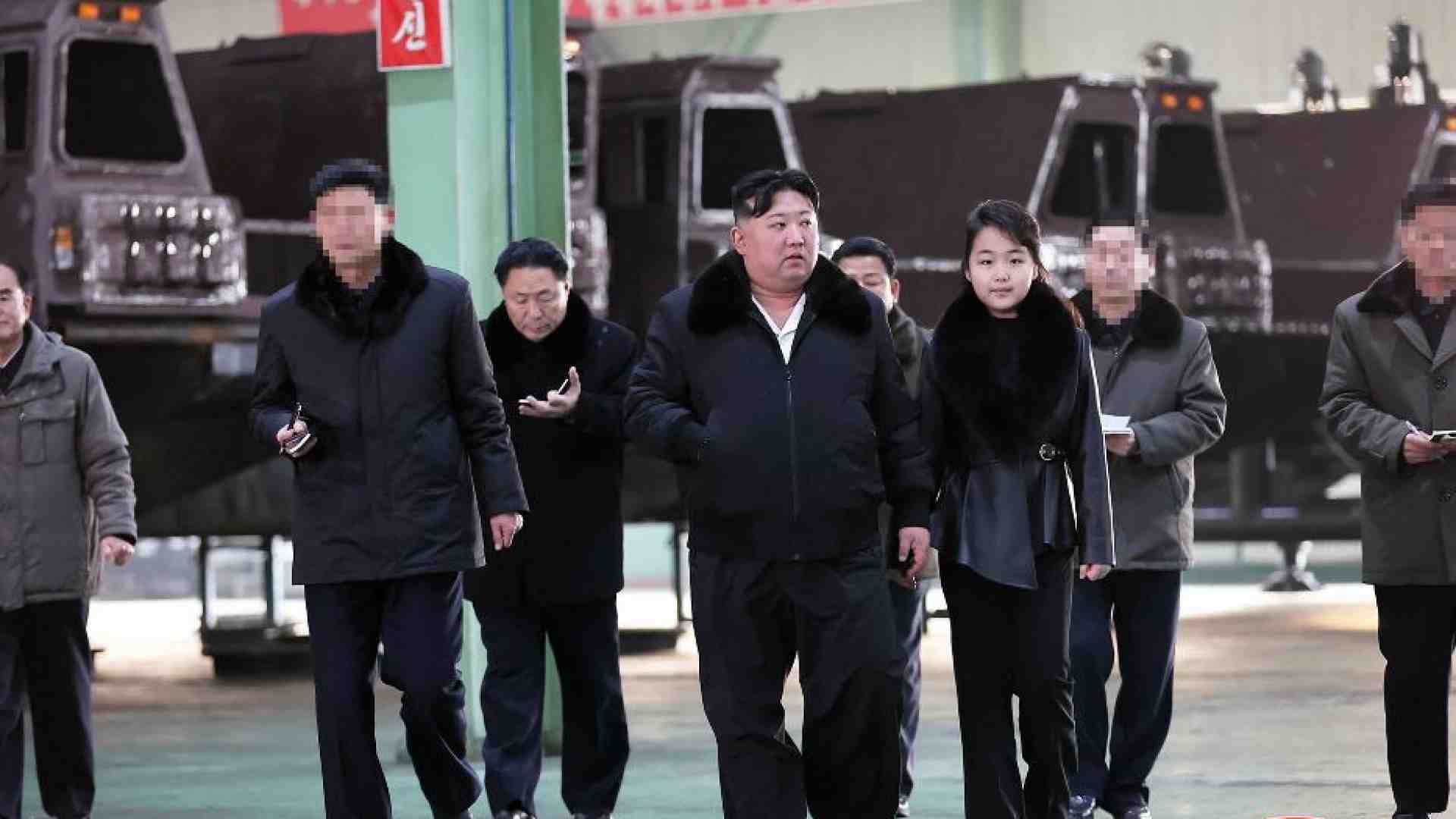 Kim spara ancora: altri 60 colpi verso un'isola del Sud