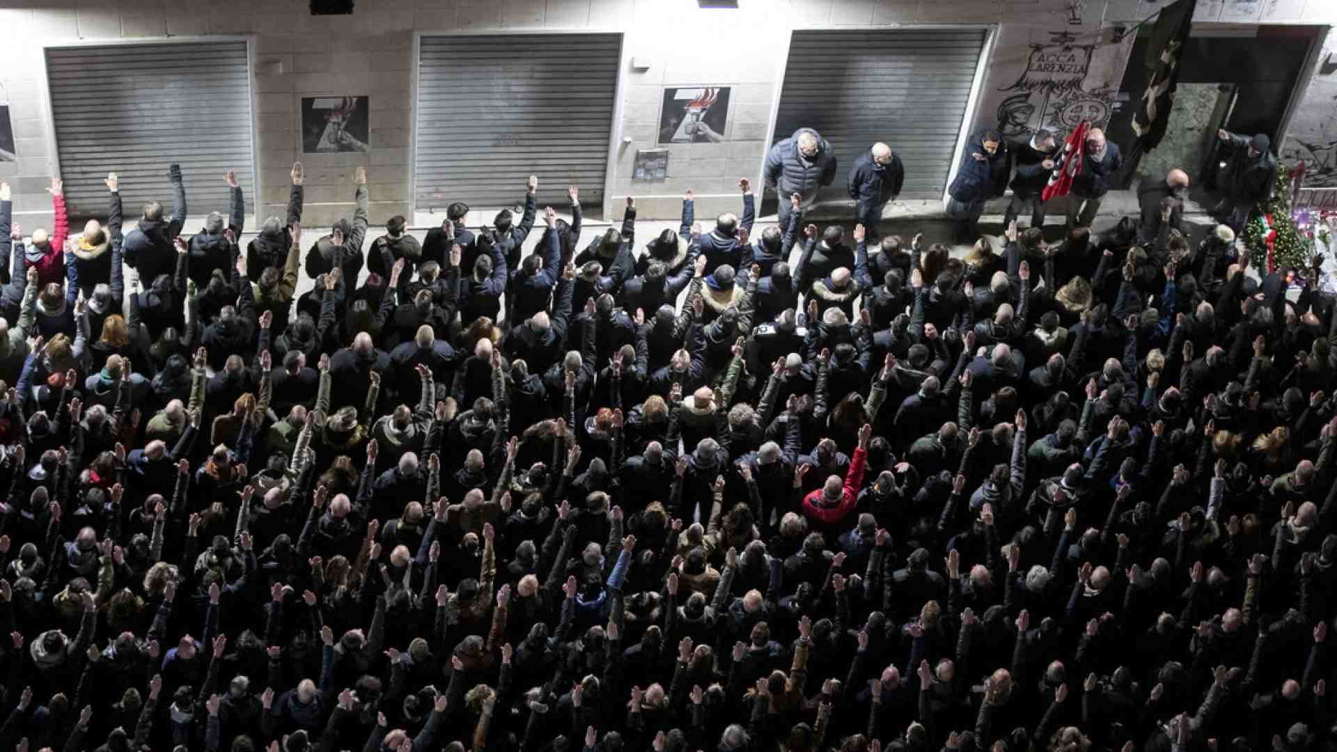 Perché è ridicolo usare Acca Larentia per trasformare in fascista la destra di governo