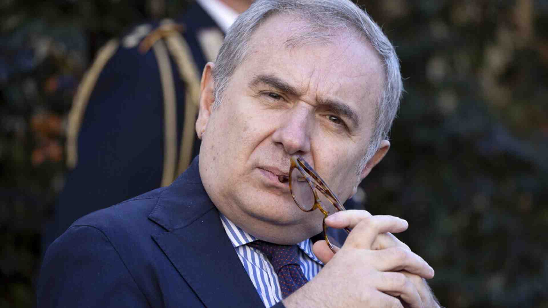 Abolire l’abuso d’ufficio. Il capo dell’Anm Santalucia rifletta sulle accuse ingiuste