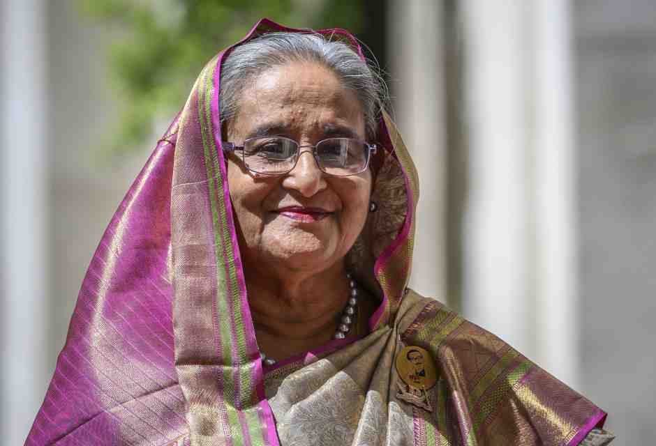 Chi è Sheikh Hasina, che ha (ri)vinto le elezioni in Bangladesh