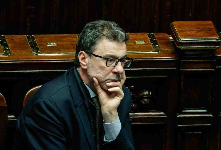 I fantasmi di un Giancarlo Giorgetti finalmente meloniano