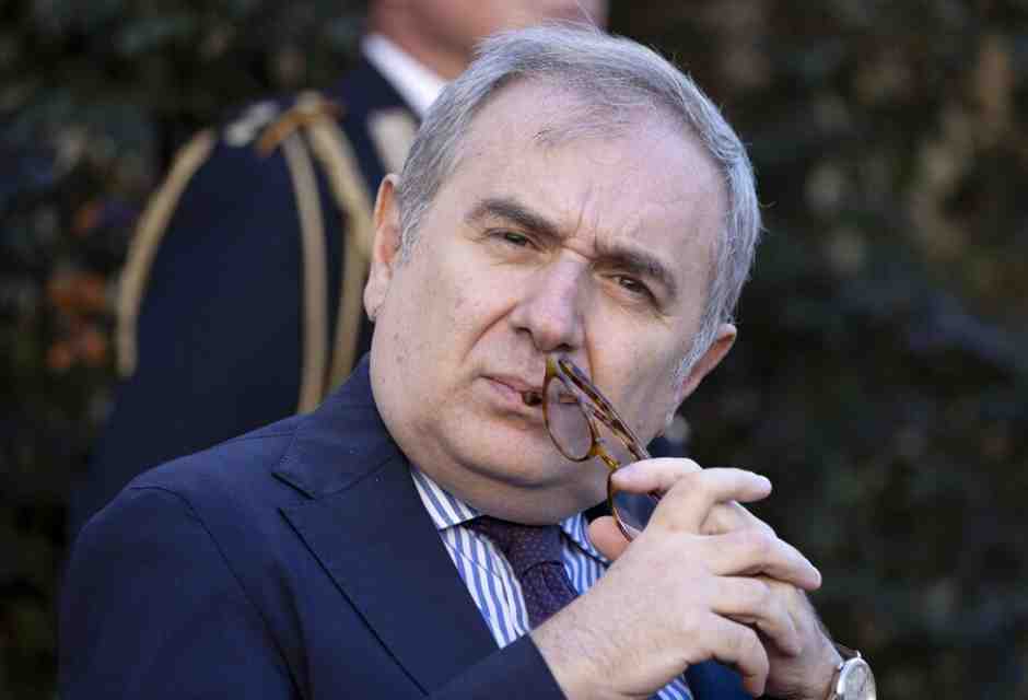 Abolire l’abuso d’ufficio. Il capo dell’Anm Santalucia rifletta sulle accuse ingiuste