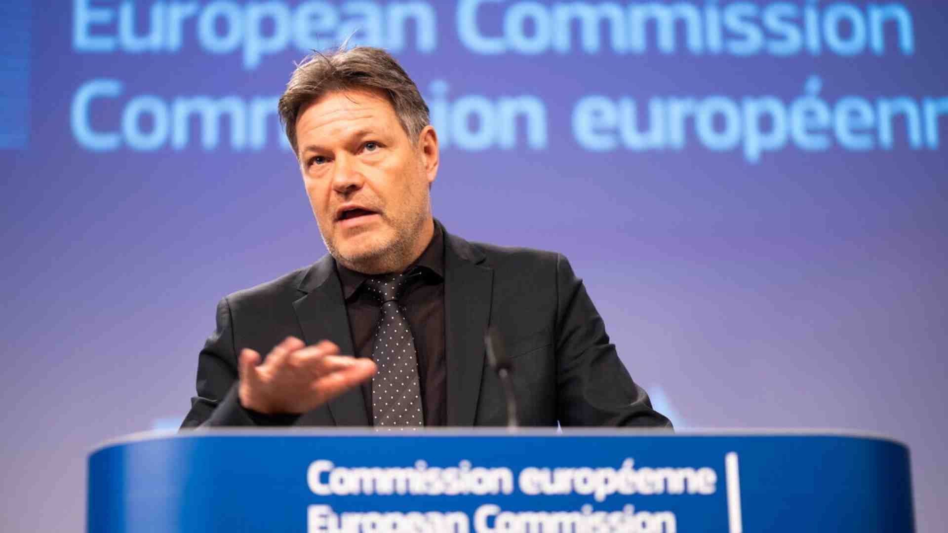 L’ipocrisia europeista della Germania su aiuti di stato e transizione