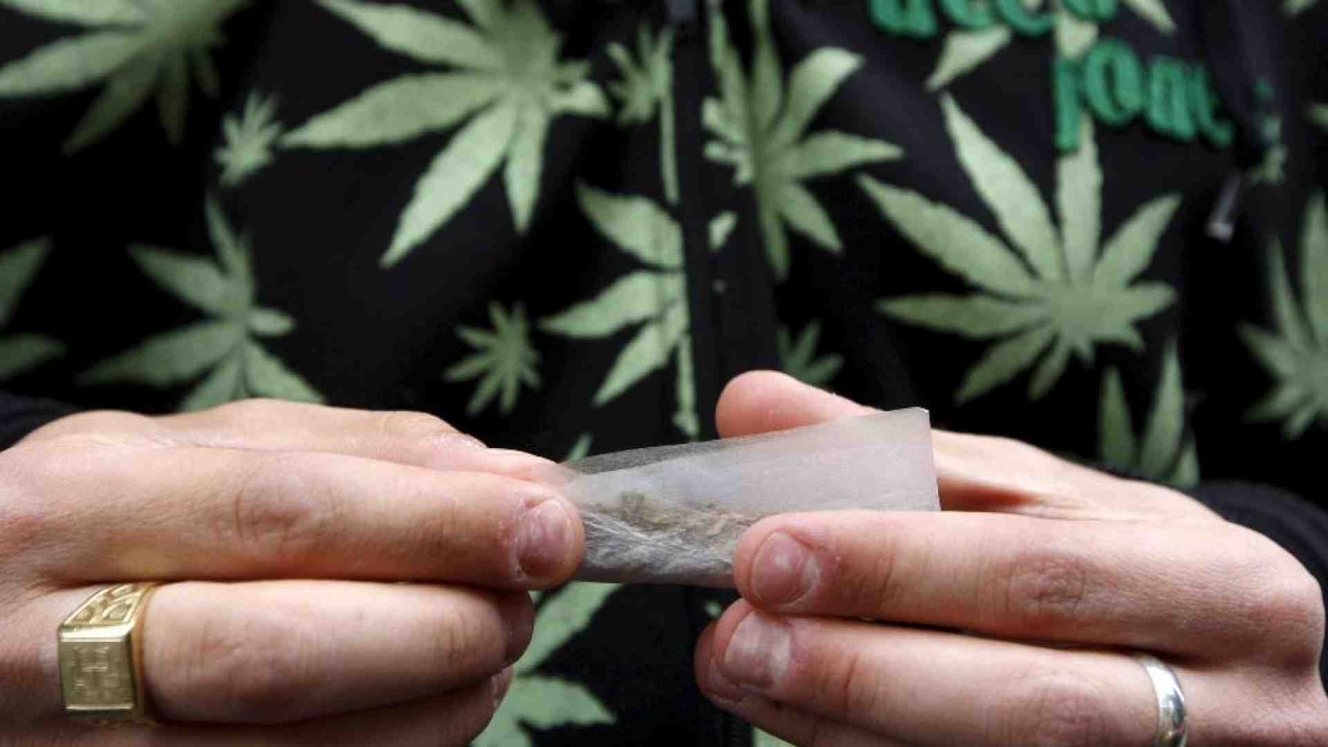 Ragazzi, la “canna” non è mai leggera