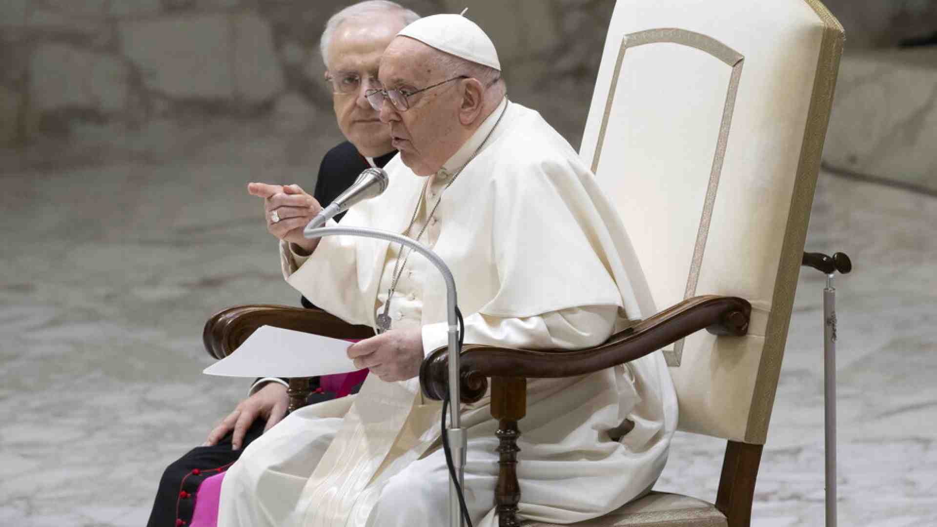 Il Papa contro gli atti “ignobili, inaccettabili" compiuti dai russi in Ucraina