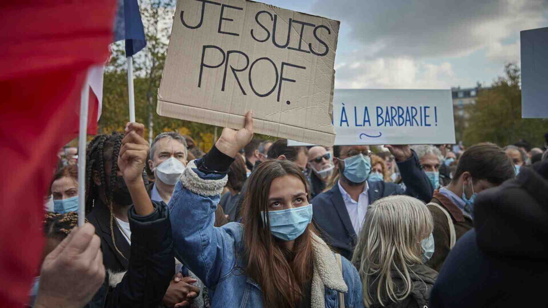 Je suis prof. Ogni giorno una nuova minaccia per i docenti francesi