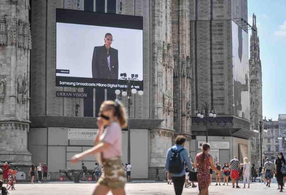 Lo stilismo itinerante (e in fondo poco produttivo) sotto il Duomo