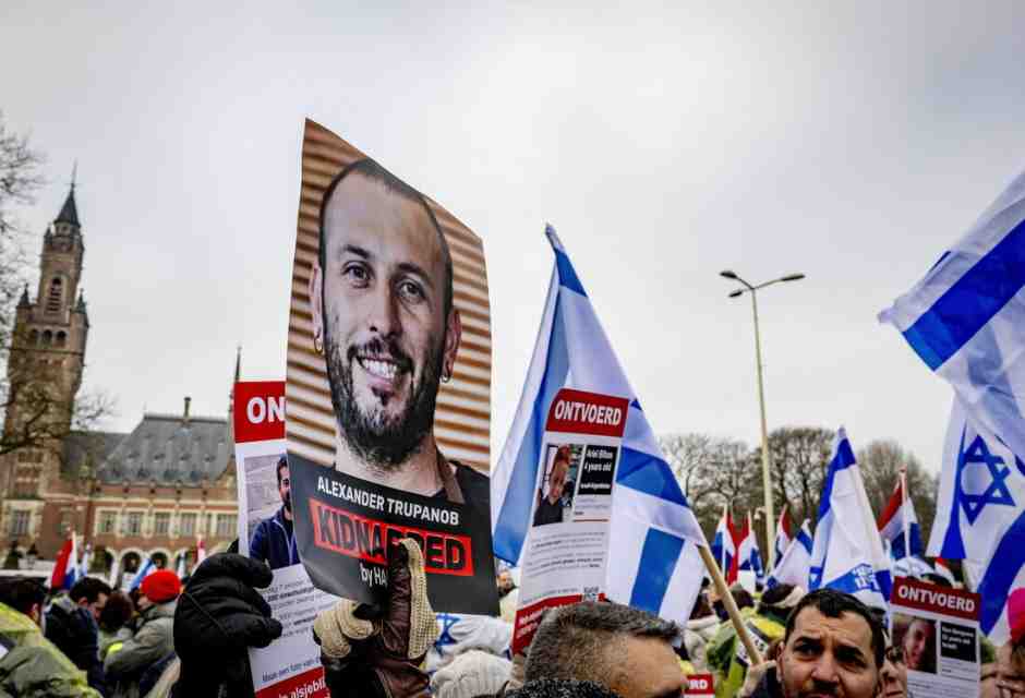 Un processo farsa per fermare Israele