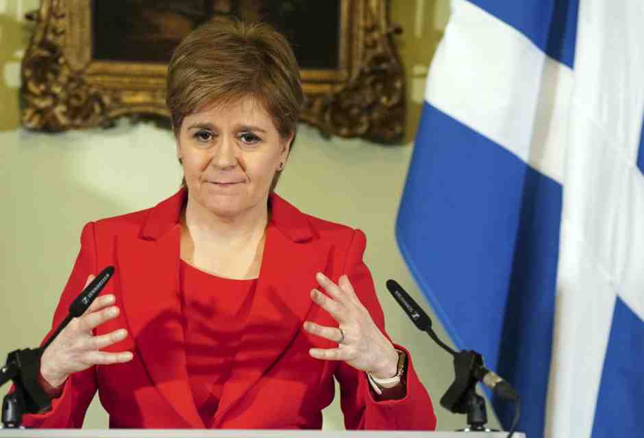 Follie scozzesi. Una legge per processare i genitori contrari al cambio di sesso dei figli