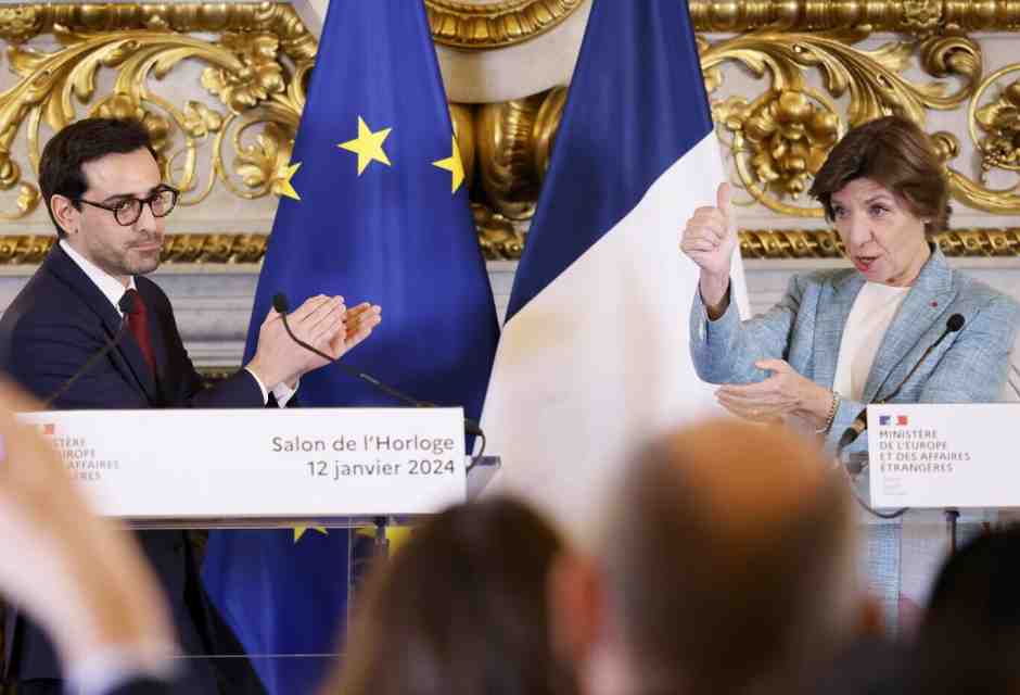 Tutte le nuove nomine con cui Macron prova a salvare la sua eredità politica